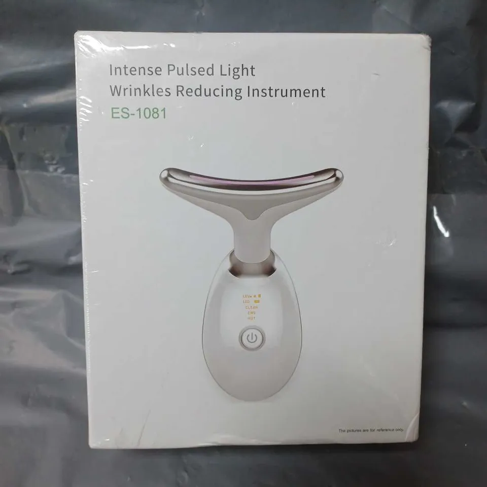 SEALED INTENSE PULSED LIGHT WRINKLES REDUCING INSTRUMENT