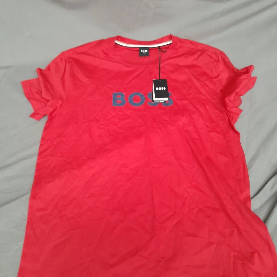 HUGO BOSS BEACH LOGO TEE IN RED - MEDIUM