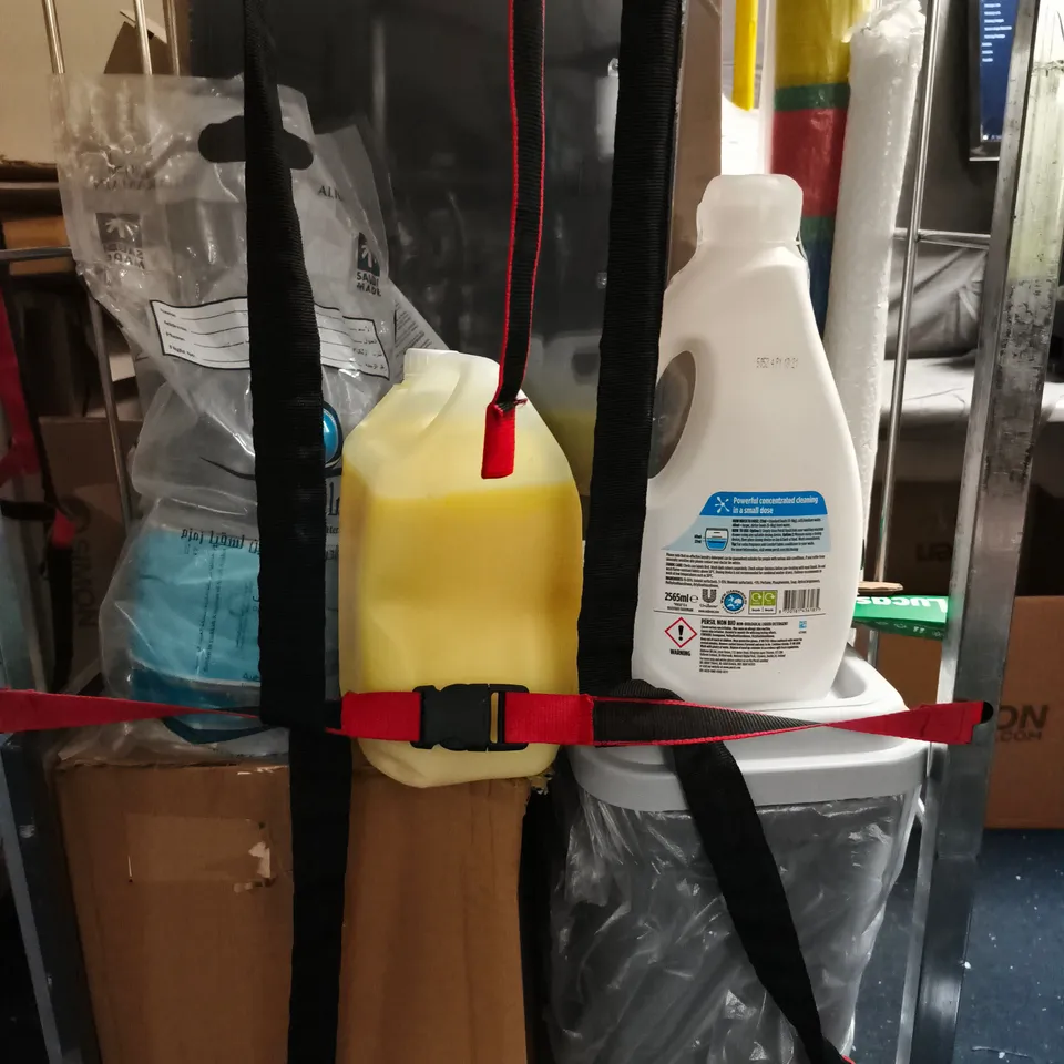 CAGE OF APPROXIMATELY 8 ASSORTED HOUSEHOLD ITEMS TO INCLUDE PHOTO FRAME, PERSIL, ZAMZAM WATER, ETC - COLLECTION ONLY