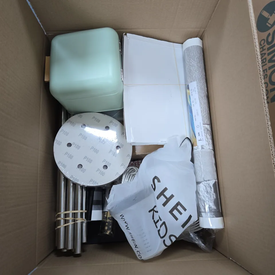 BOX OF APPROXIMATELY 15 ASSORTED ITEMS TO INCLUDE BAUBLE STORAGE BOX AND P100 SANDING DISCS
