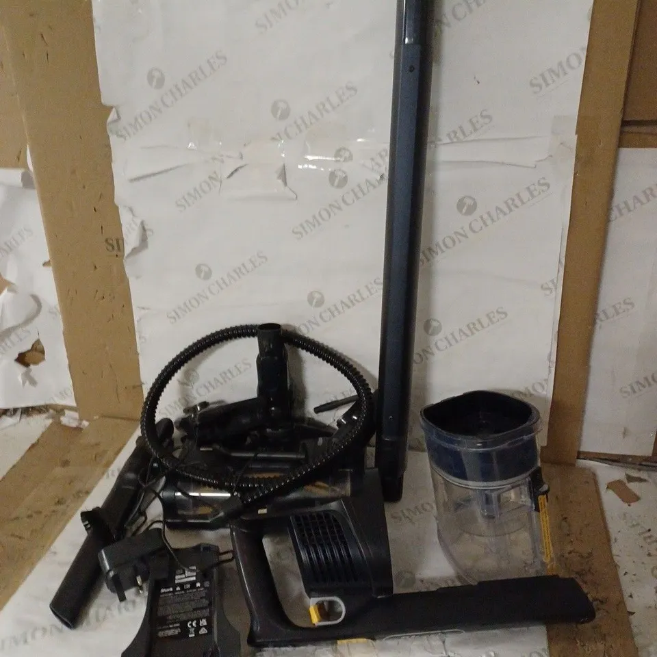 SHARK CORDLESS STICK VACUUM CLEANER [IZ103UKGB], DARK BLUE