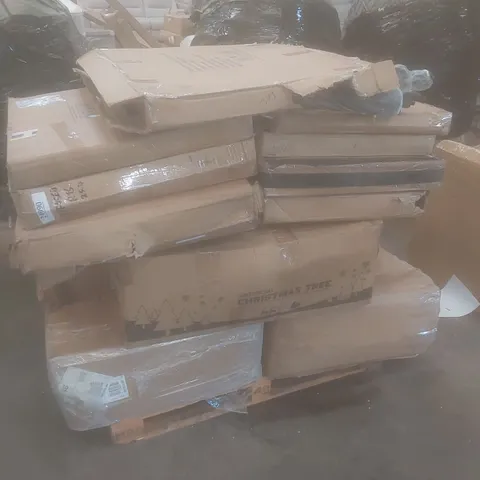 PALLET OF ASSORTED OUTDOOR GARDEN & PATIO FURNITURE 