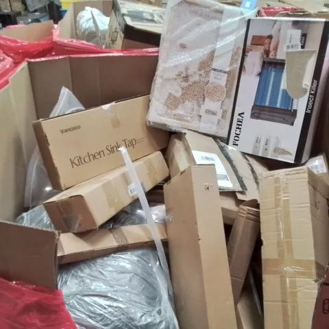 PALLET CONTAINING VARIOUS ASSORTED BOXED HOUSEHOLD ITEMS TO INCLUDE: KITCHEN SINK TAP, BUG ZAPPER, FOLDING SCOOTER AND LOTS MORE UNMARKED BOXED ITEMS 