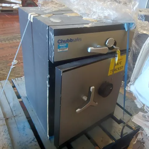 CHUBBSAFES HEAVY DUTY SECURITY SAFE