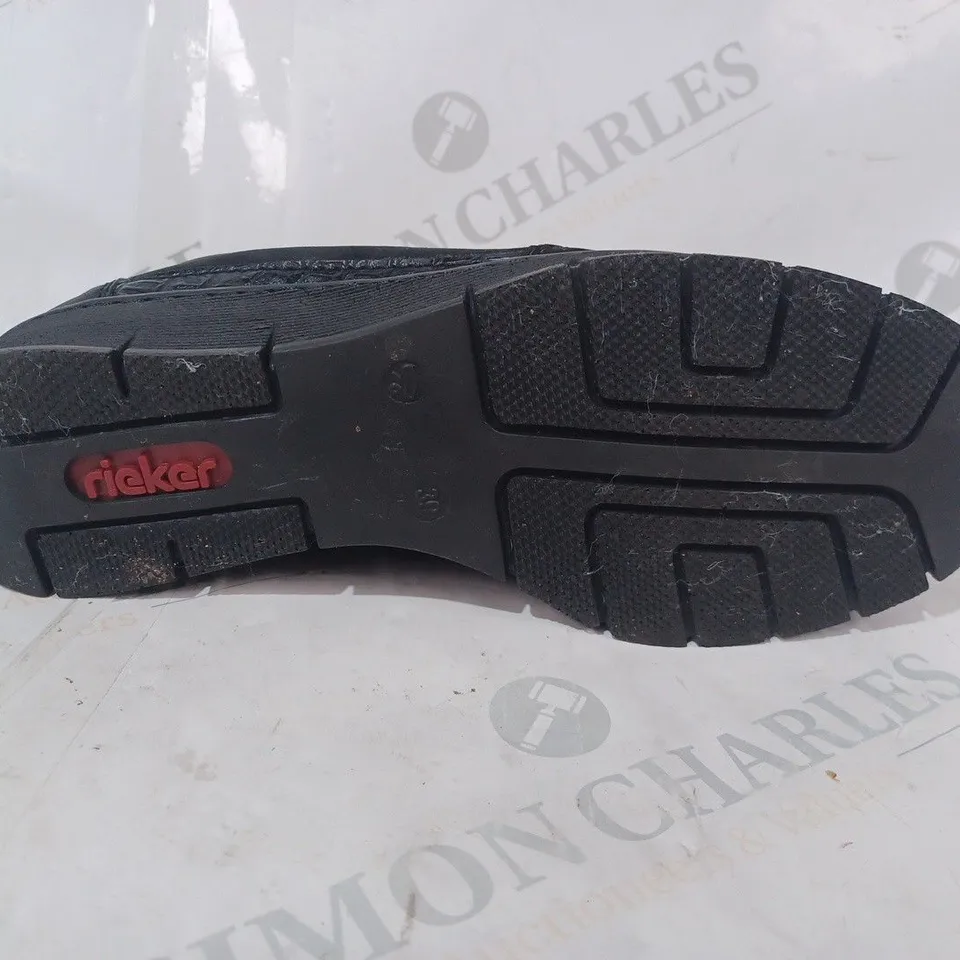 BOXED PAIR OF RIEKER WEDGE TRAINERS WITH SIDE ZIPS - BLACK - SIZE 6