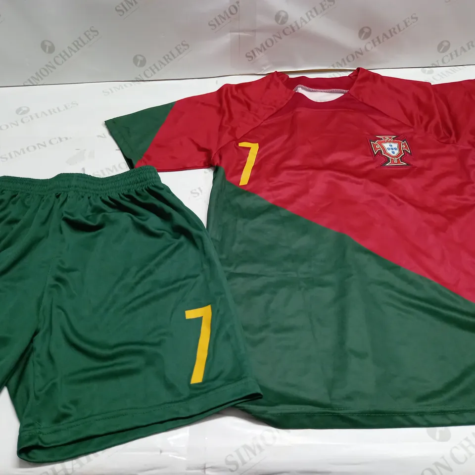 PORTUGAL FOOTBALL KIT WITH RONALDO BACK - XS