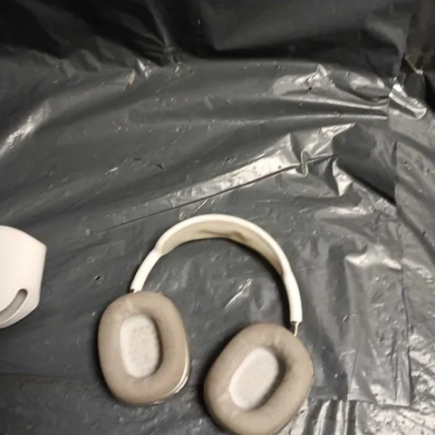 APPLE AIRPODS MAX WIRELESS OVER-EAR HEADPHONES – SPACE GRAY (DESIGNED BY APPLE IN CALIFORNIA)