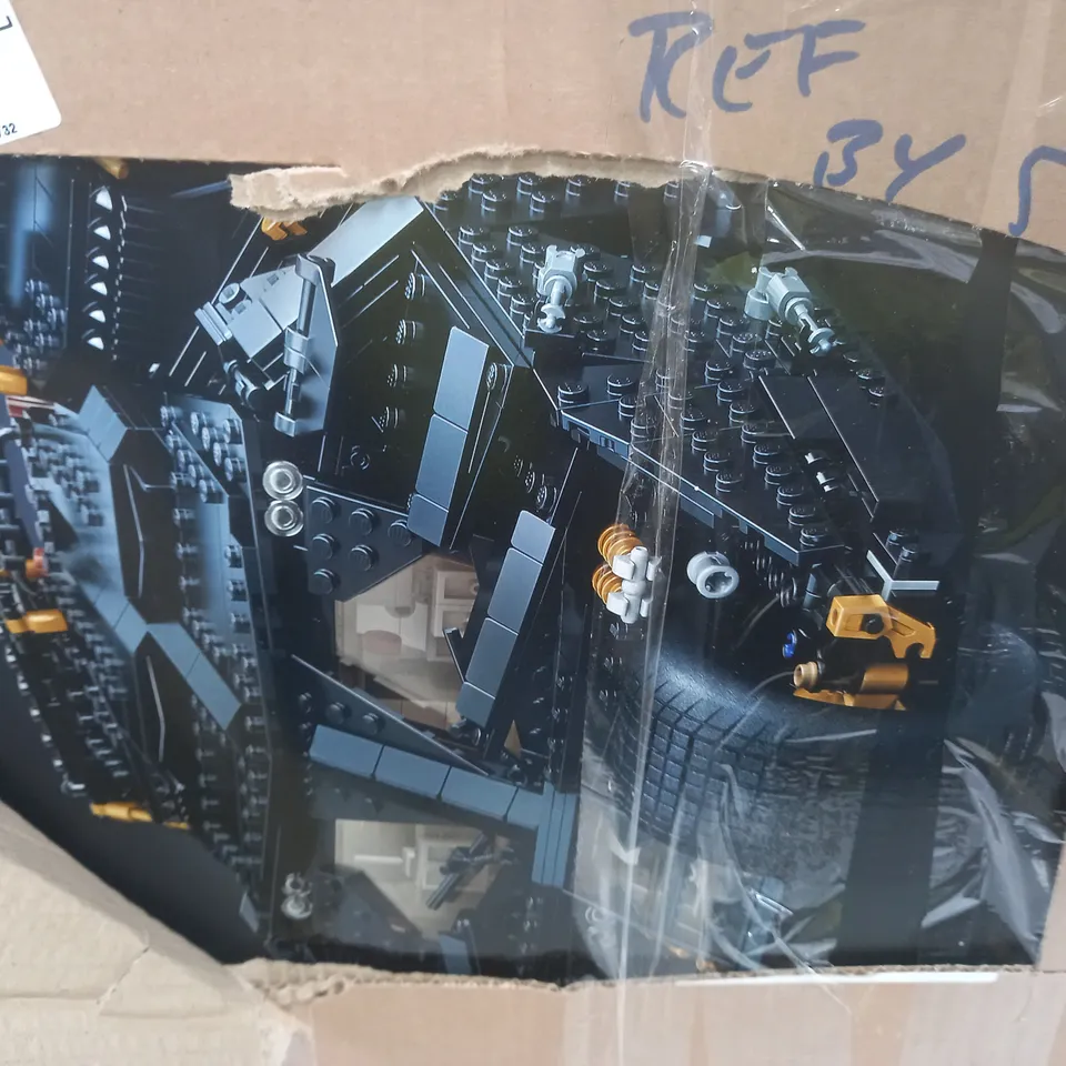 BOXED LEGO 76240 BATMAN THE DARK KNIGHT TRILOGY BATMOBILE TUMBLER