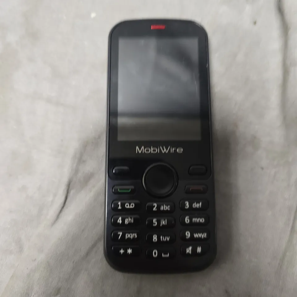 MOBIWIRE APONI SMARTPHONE