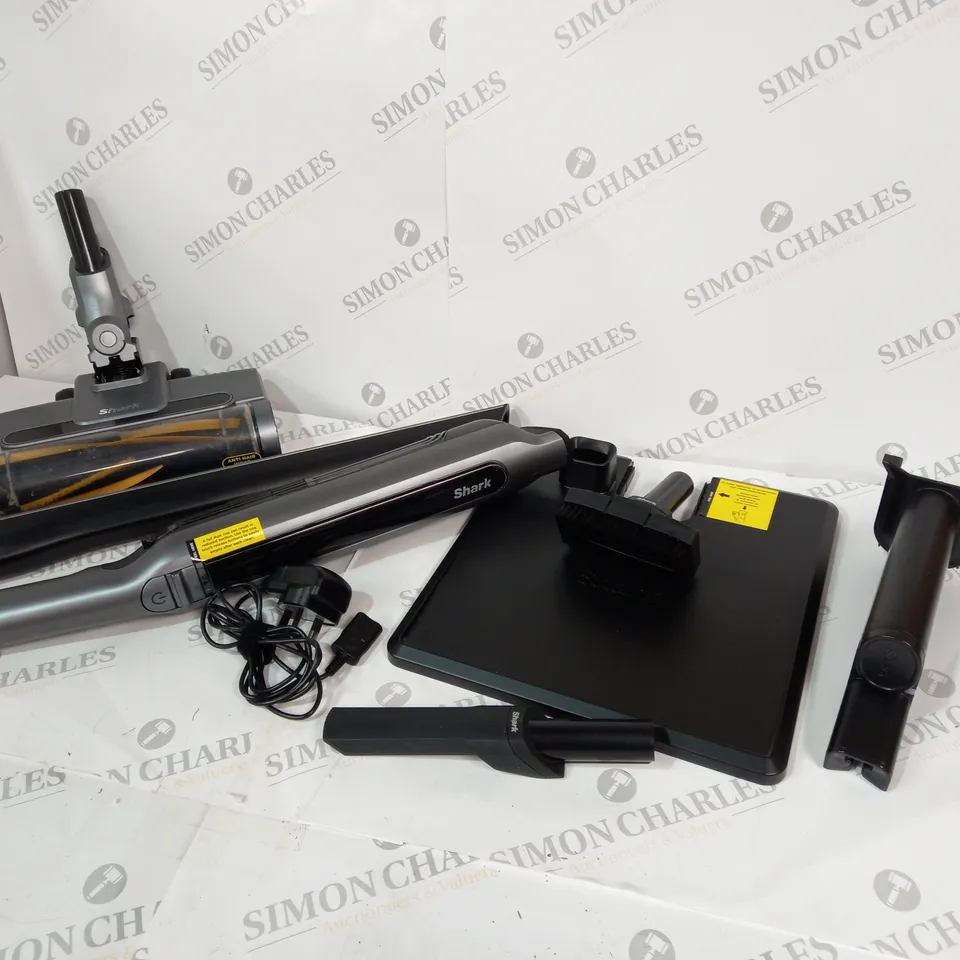 BOXED SHARK WANDVAC 2-IN-1 LIGHTWEIGHT CORDLESS HANDHELD VACUUM CLEANER WV361UK