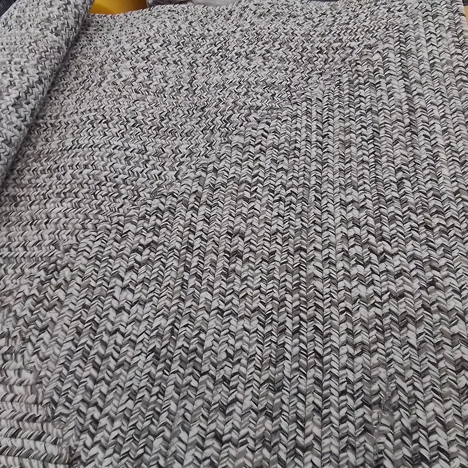 GLENN BRAIDED SALT AND PEPPER AREA RUG 4'X6'
