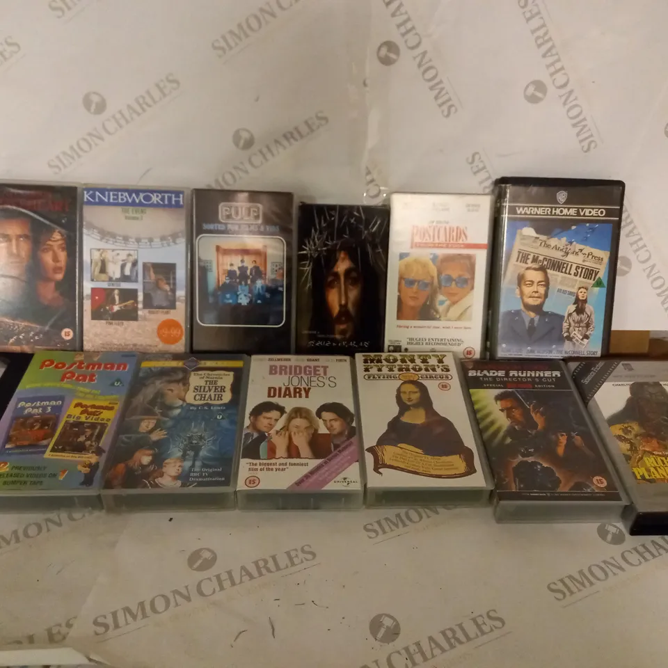 LOT OF APPROXIMATELY 13 VHS'S TO INCLUDE BLADE RUNNER SPECIAL WIDESCREEN EDITION, BRAVEHEART, BRODGET JONES DIARY, ETC