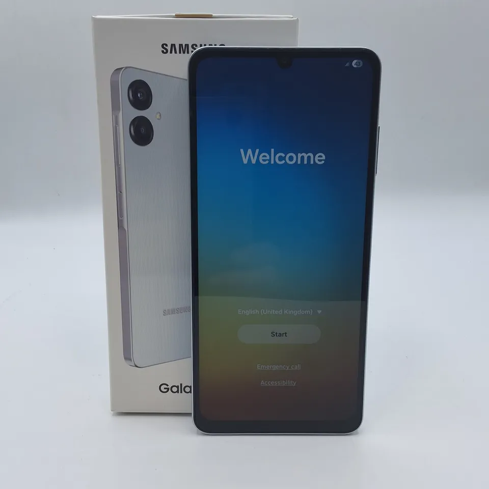 BOXED SAMSUNG GALAXY A06 4GB/64GB IN LIGHT BLUE - SM-A065F