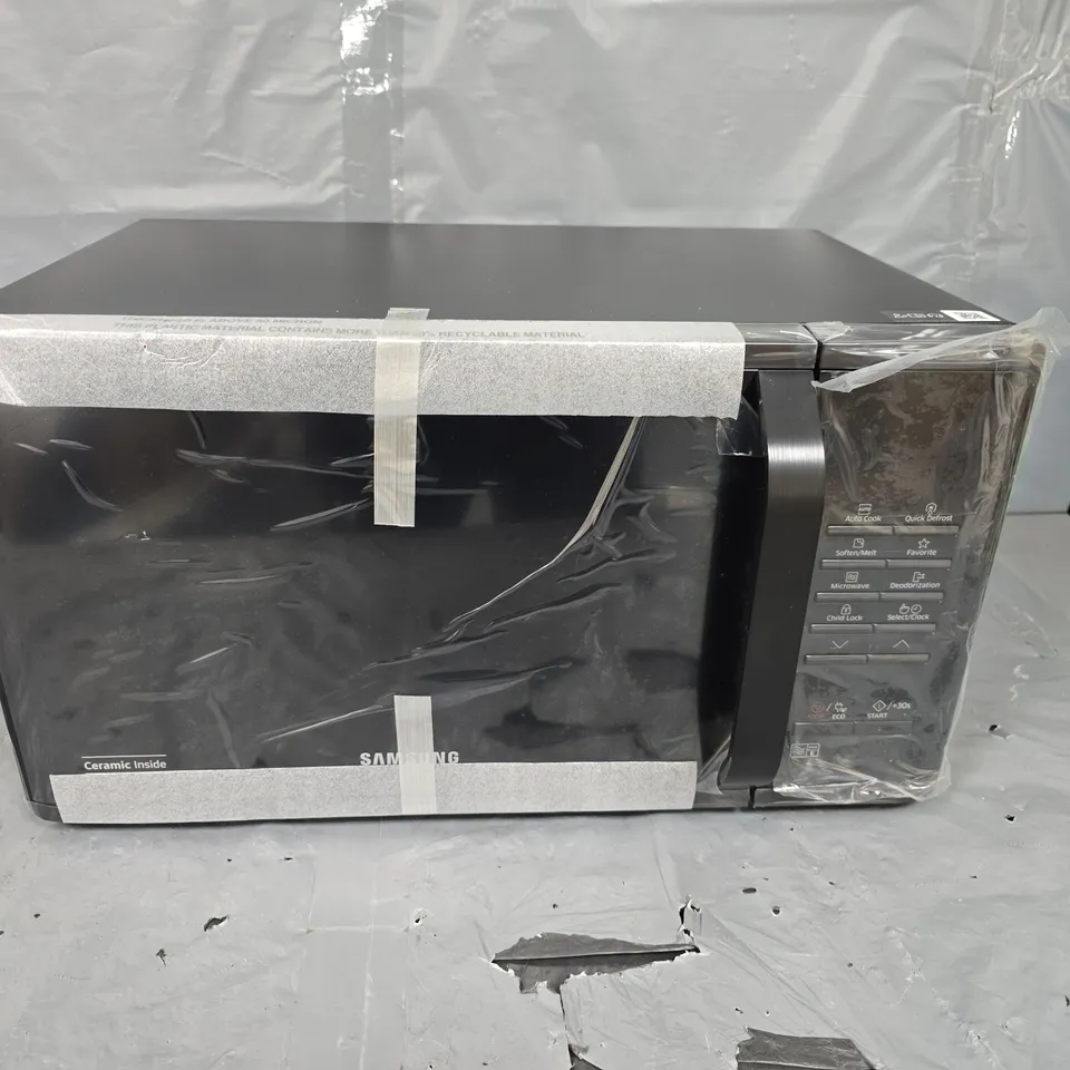 BOXED SAMSUNG MS23K3513AK/EU SOLO 23L MICRCOWAVE OVEN - COLLECTION ONLY