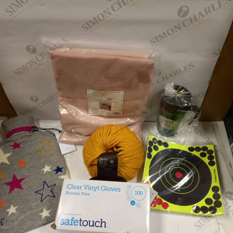 BOX OF APPROXIMATELY 15 ASSORTED HOUSEHOLD ITEMS TO INCLUDE HOT WATER BOTTLE, CLEAR VINYL GLOVES, DUVET SET ETC