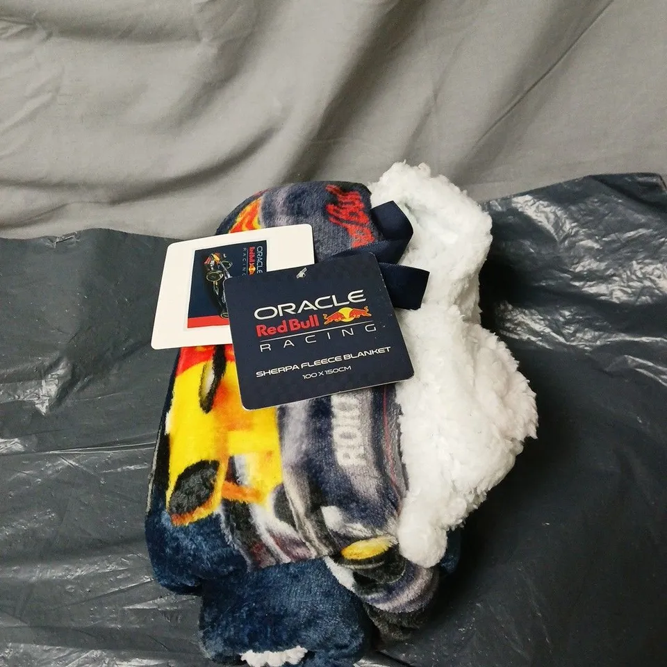 ORACLE RED BULL RACING SHERPA FLEECE BLANKET 100 X 150CM 