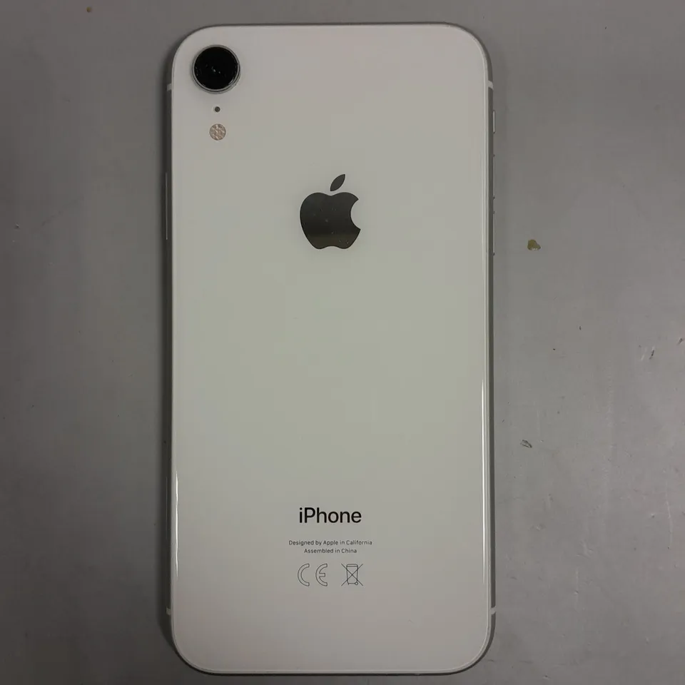 APPLE IPHONE XR SMARTPHONE