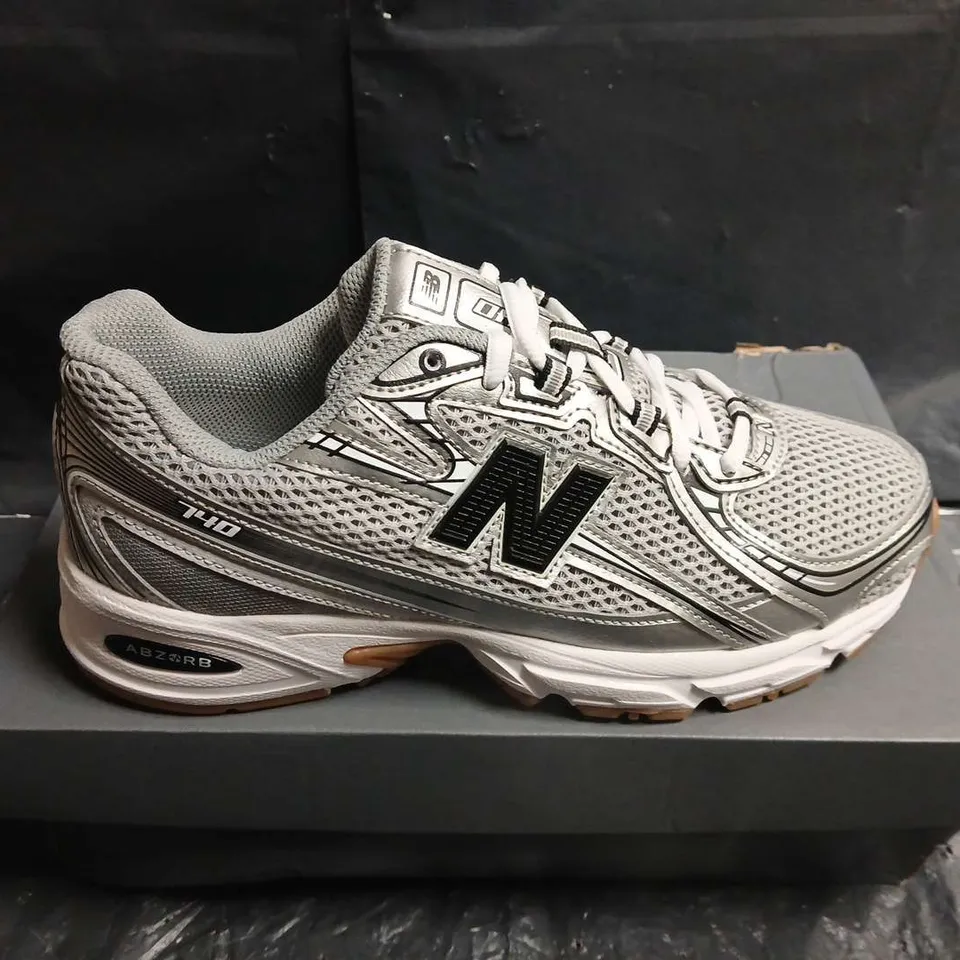 BOXED PAIR OF NEW BALANCE RUNNING SHOES – GREY MESH - UK SIZE 5.5