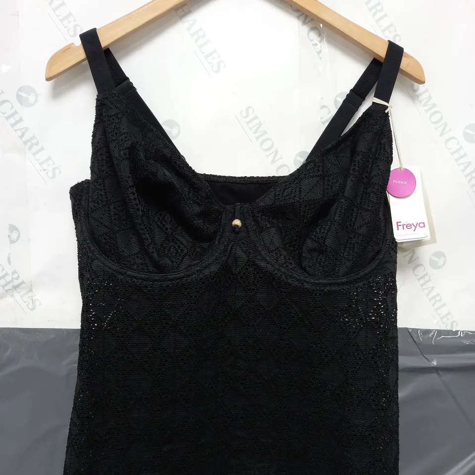BRAVISSIMO NOMAD NIGHTS TANKINI TOP IN BLACK - 38FF