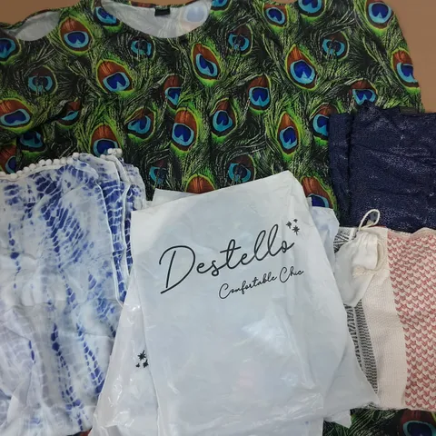 LOT OF 7 ASSORTED DESTELLO CLOTHING ITEMS TO INCLUDE TOP AND SCARVES