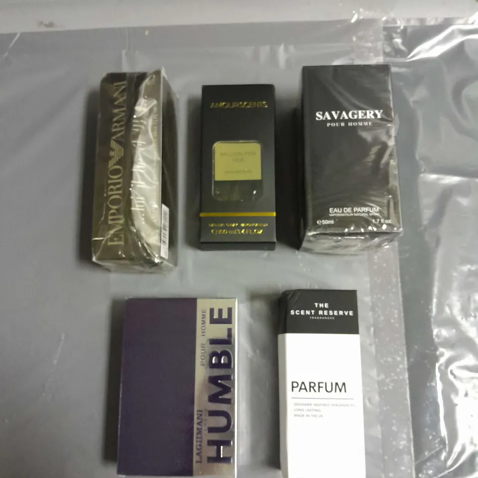 BOX OF APPROXIMATELY 5 ASSORTED BOXED FRAGRANCES TO INCLUDE - AMOURSCENTS MILLION FOR HER - THE SCENT RESERVE - LAGHMANI HUMBLE - ETC