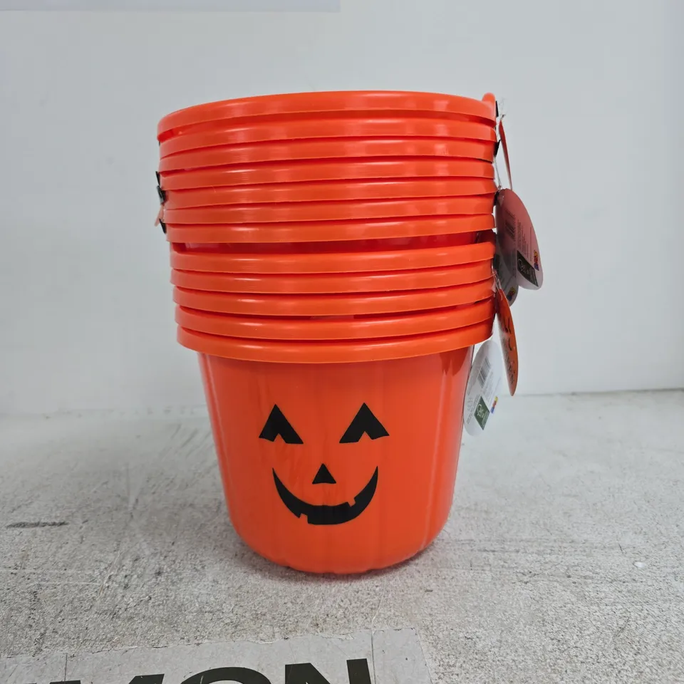 SET OF 12 HALLOWEEN BUCKETS 