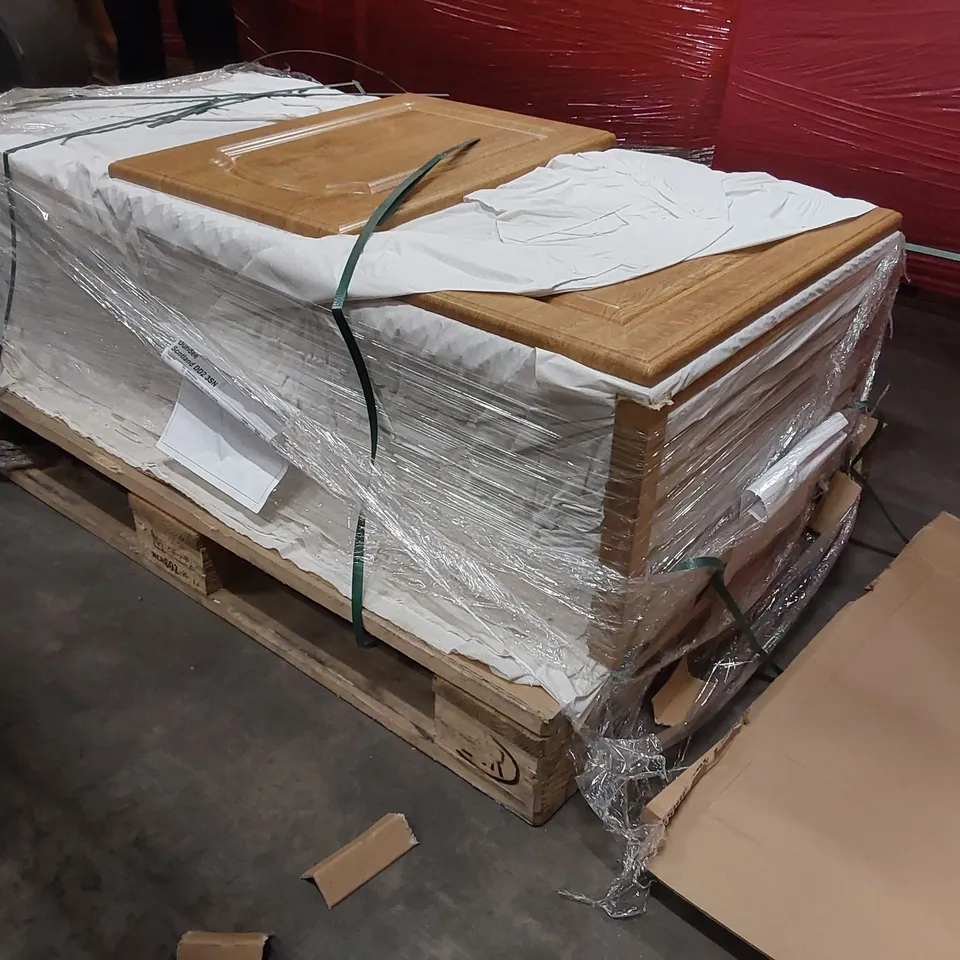 PALLET OF LARGE QUANTITY OF KITCHENS/BEDROOM REPLACEMENT CABINET DOOR/DRAWER/END PANELS IN ASSORTED SIZES 