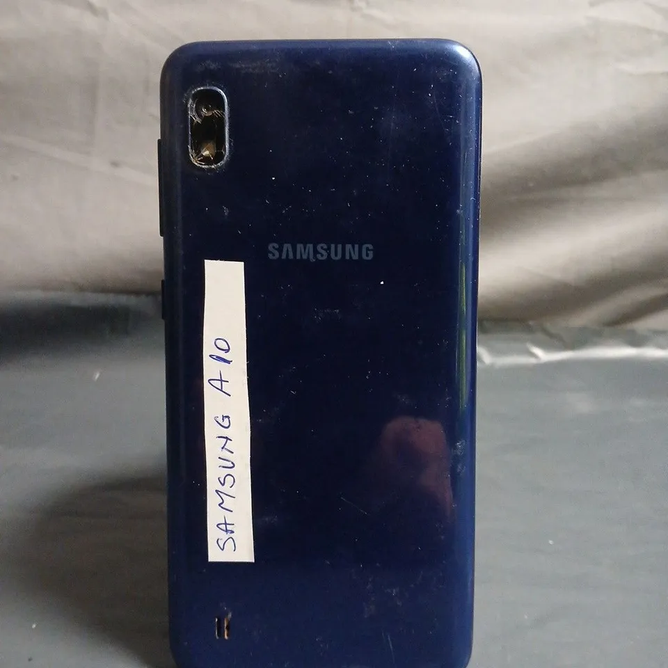 SAMSUNG GALAXY A10