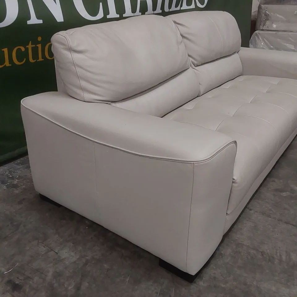 QUALITY DESIGNER ITALIAN MADE LARGE MARCOS LEATHER 4 SEATER SOFA - WHITE GREY