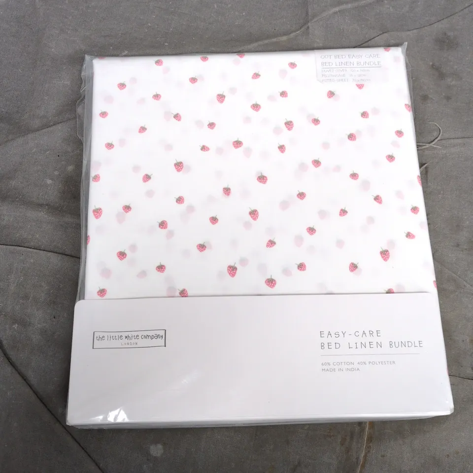THE LITTLE WHITE COMPANY COT BED EASY-CARE LINEN BUNDLE