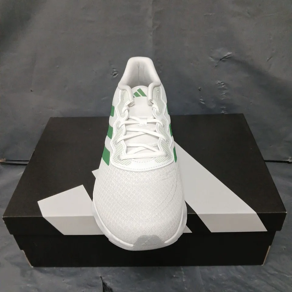 BOXED PAIR OF ADIDAS SWITCH MOVE U TRAINERS - 11