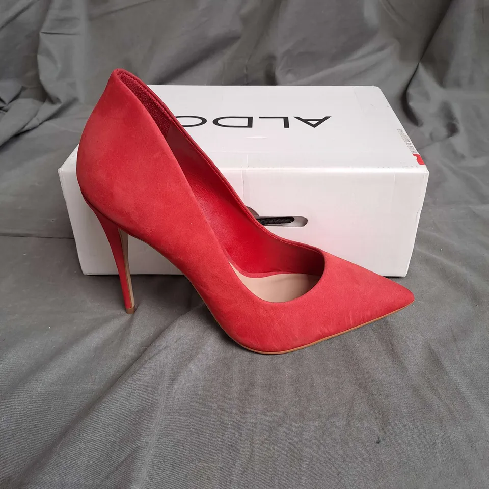 BOXED PAIR OF ALDO CASSEDY HEELS IN RED SIZE 6