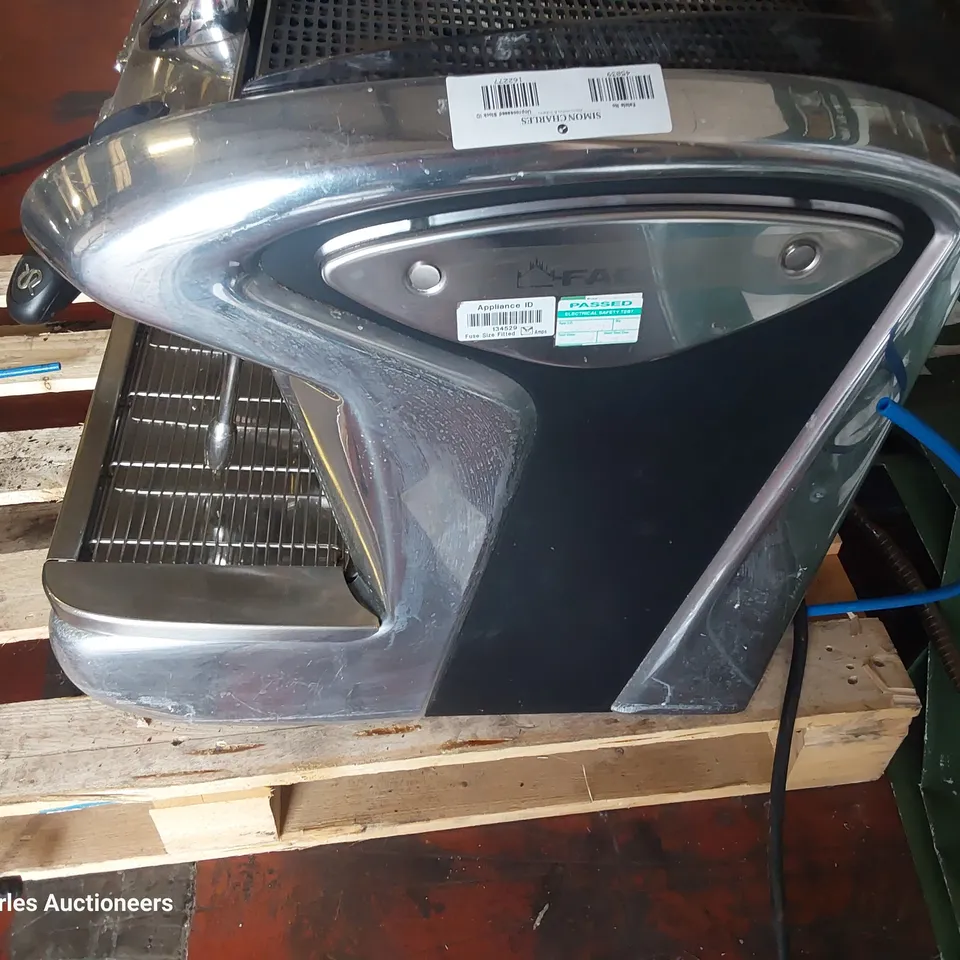 TRADITIONAL FAEMA EMBLEMA COFFEE MACHINE