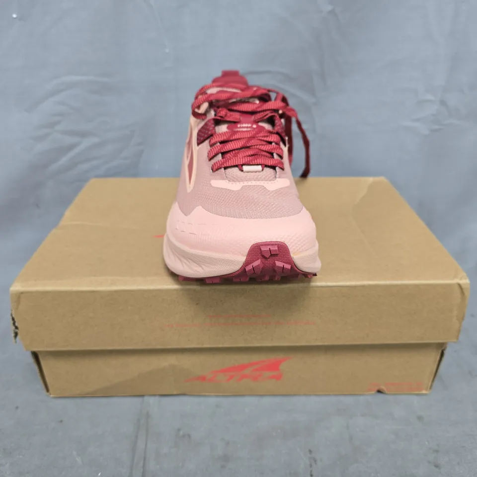 BOXED PAIR OF ALTRA TRAINERS IN MULTI SIZE UK 4