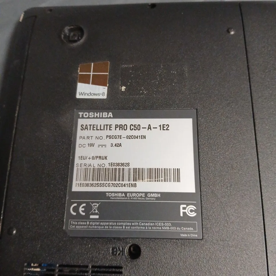 TOSHIBA SATELLITE PRO C50-A-1E2 LAPTOP