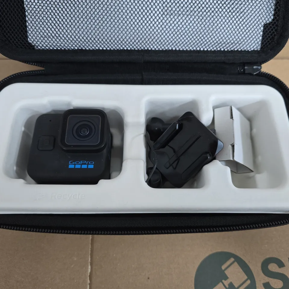 GOPRO HERO11 BLACK MINI ACTION CAMERA 