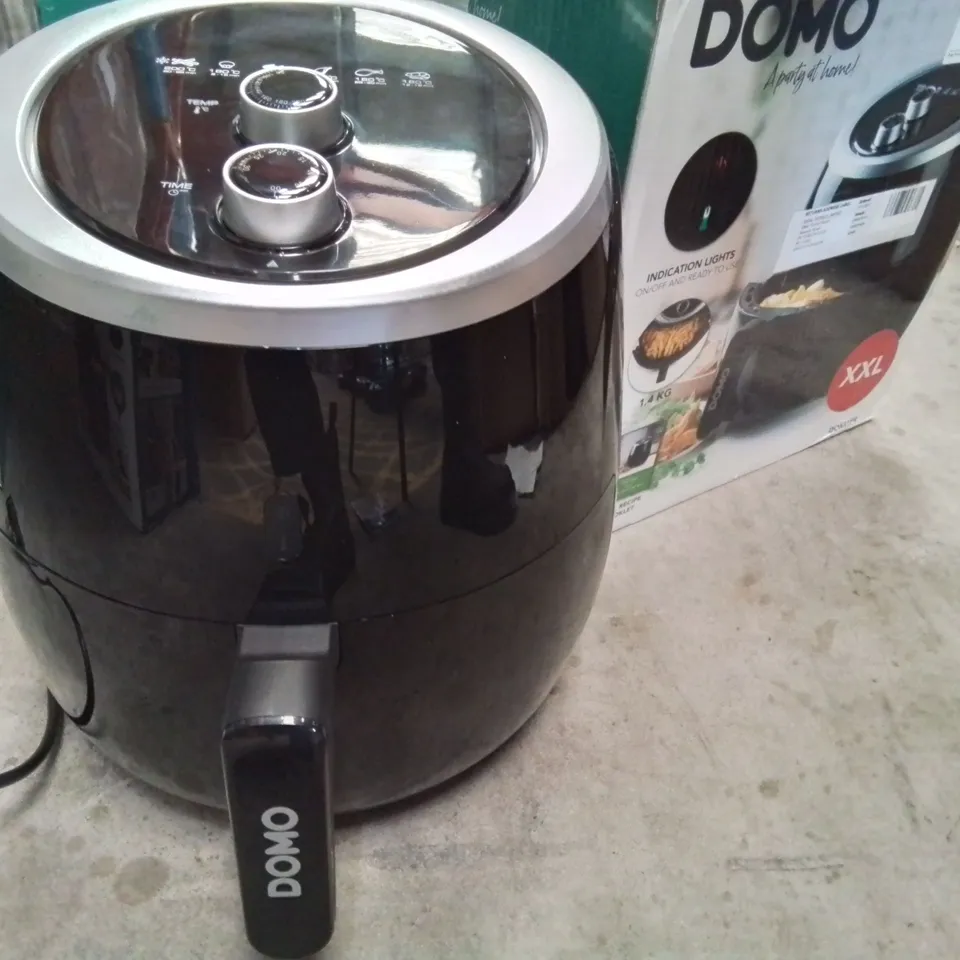 BOXED DOMO DELI FRYER MULTIFUNCTIONAL OVEN