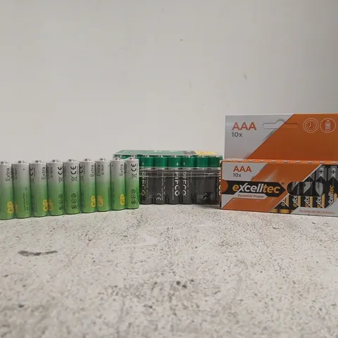 LARGE QUANTITY OF ASSORTED BATTERIES