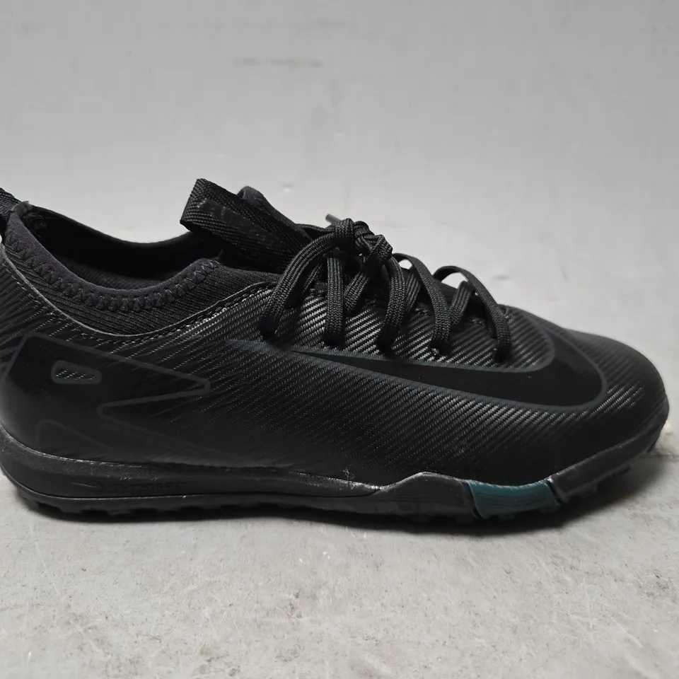 NIKE MERCURIAL IN BLACK ASTRO BOOTS - UK 4 