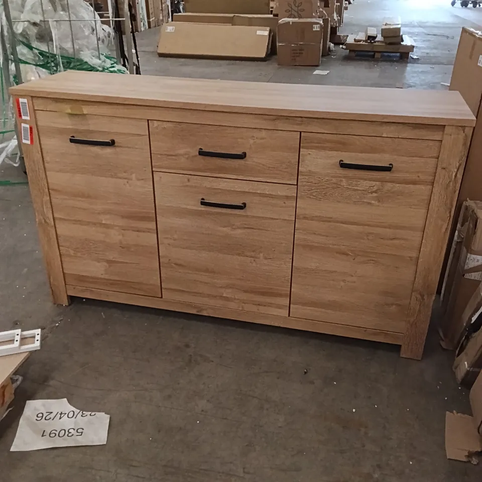 BIRLEA COMPTON 3 DRAWER 2 DOOR SIDEBOARD - OAK