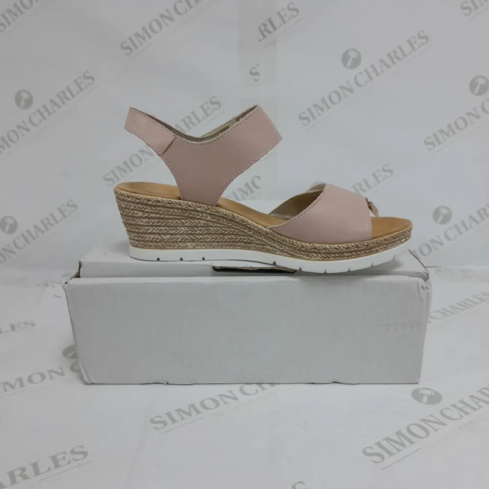 BOXED PAIR OF RIEKER WEDGE SANDALS WITH BUTTON DETAIL IN PINK SIZE 6 