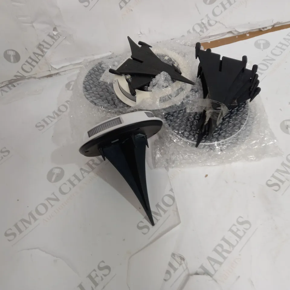 BELL & HOWELL DUAL FUNCTION SET OF 6 LED DISK LIGHTS