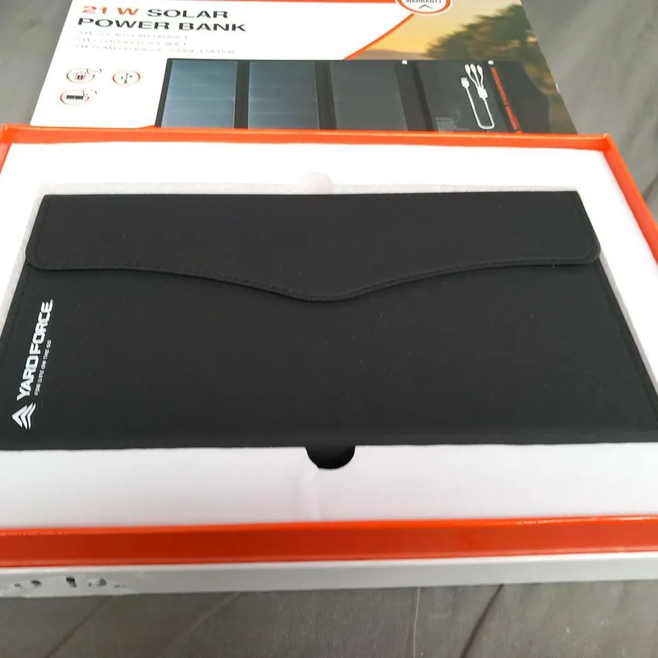 BOXED YARDFORCE 21W SOLAR POWER BANK LXPB21