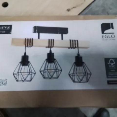 BOXED TOWNSHEND 5 LIGHT FITTING 