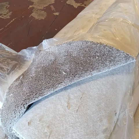 ROLL OF QUALITY ECLIPSE CARPET // APPROX SIZE: 4.0 X 6.0m