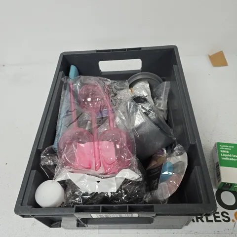TOTE OF APPROXIMATELY 11 ASSORTED ITEMS TO INCLUDE: RNIB LIQUID LEVEL INDICATOR 