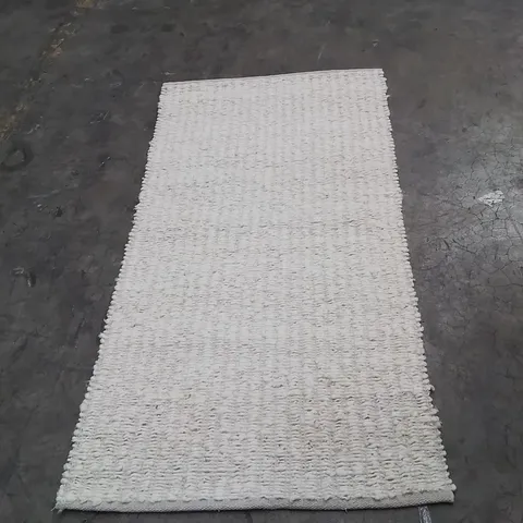 QUALITY DESIGNER AREA RUG - APPROXIMATELY 160X80CM