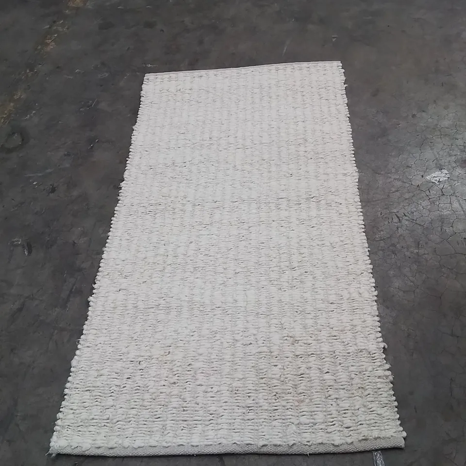 QUALITY DESIGNER AREA RUG - APPROXIMATELY 160X80CM