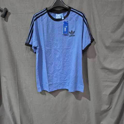ADIDAS T-SHIRT BLUE WITH THREE STRIPES AND TREFOIL LOGO – UK S