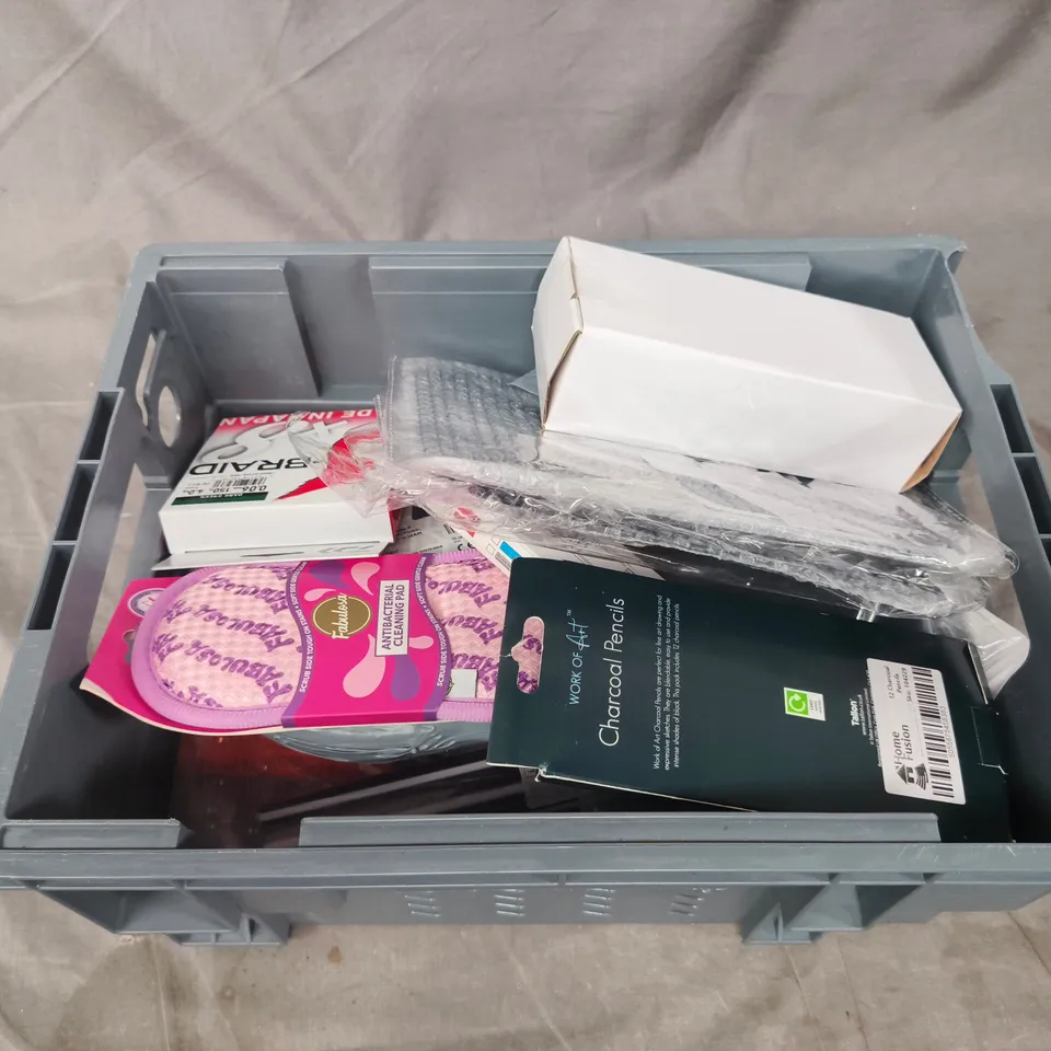 APPROXIMATELY 15 ASSORTED HOUSEHOLD PRODUCTS 